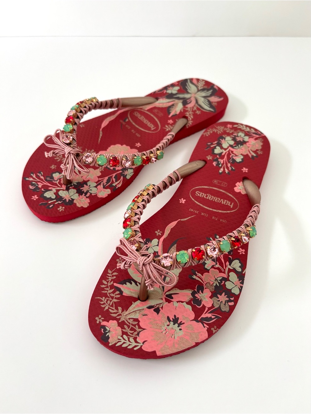Havaianas Swarvoski Crystal Flip Flops NWT Sparkly Red Pink Green Luxury 7/8